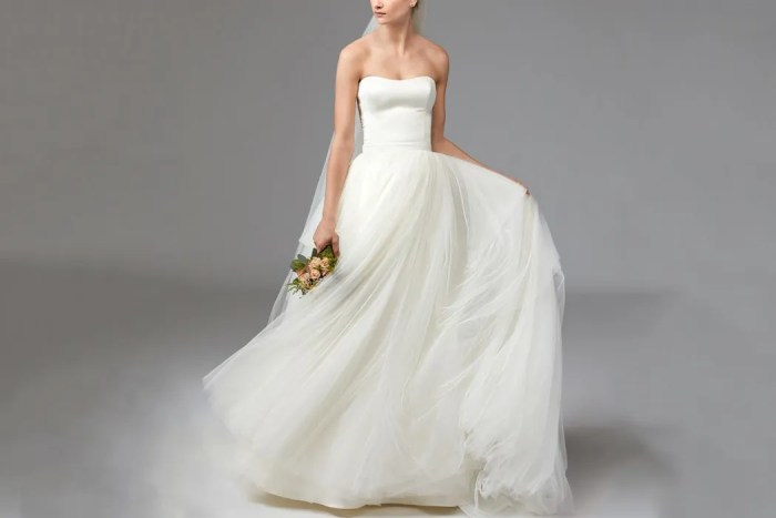 Clearance wedding dresses near me