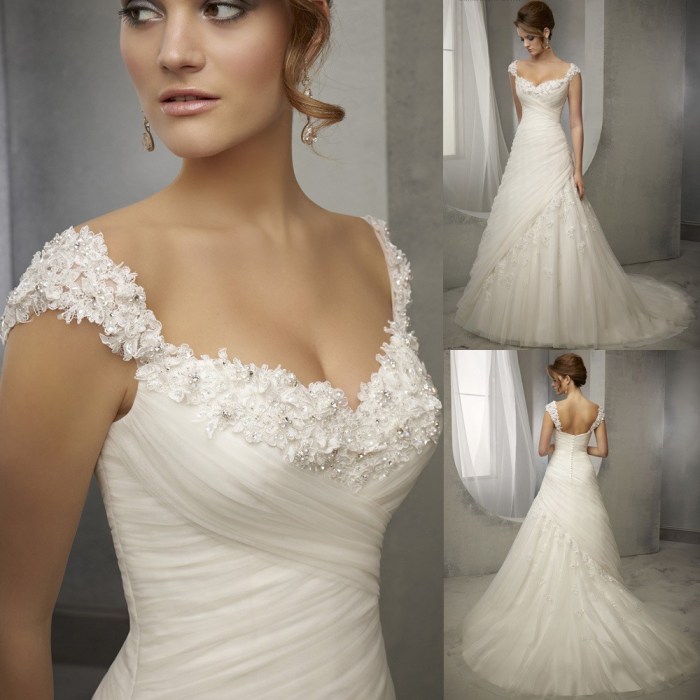 A-line wedding dress with sleeves